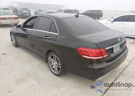 2014 Mercedes-Benz E 350 z USA, uszkodzony, nr VIN WDDHF5KB4EB032562